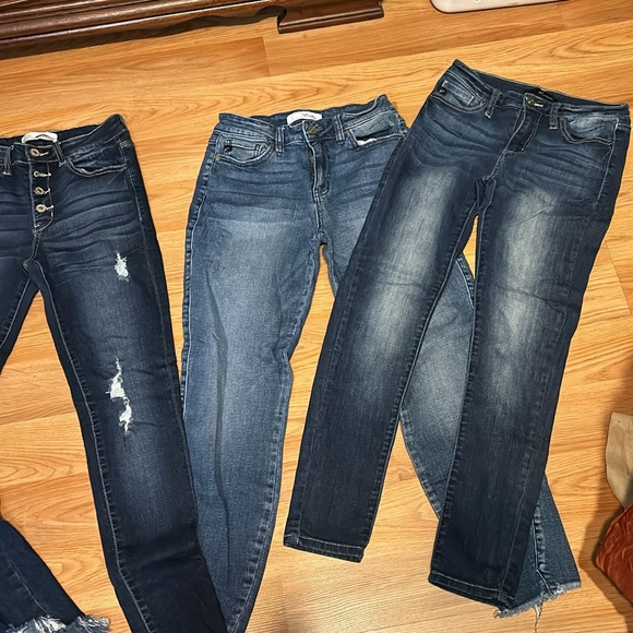 5 pair of KanCan jeans. - Picture 3 of 9